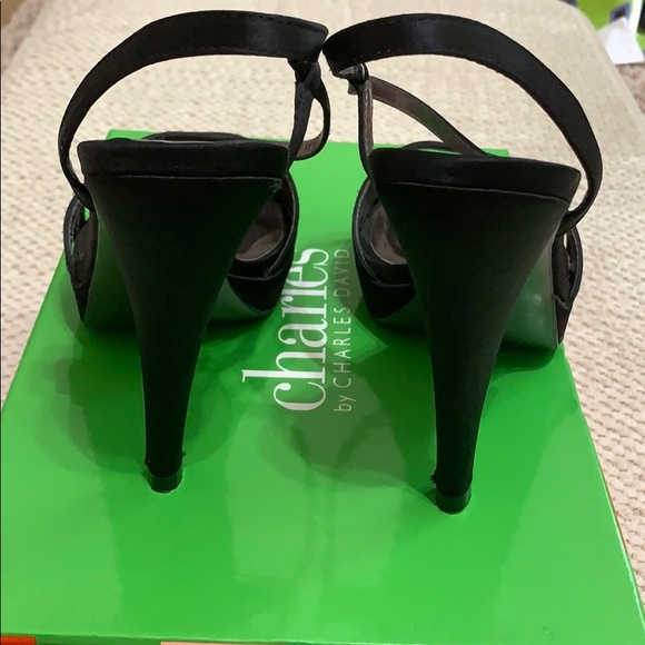 7 M 4” Charles David Strap black satin pumps - Picture 6 of 9